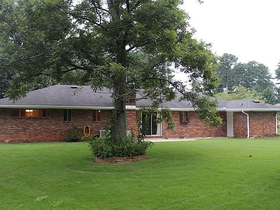 3rd image of 1936 Lavista Cir