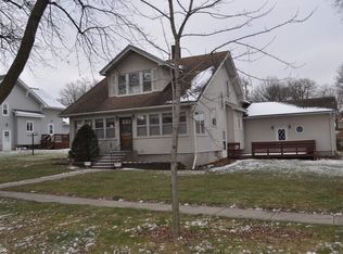 320 Main St, Dedham, IA 51440