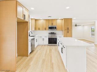 1271 W Horn Rd, Pahrump, NV 89048