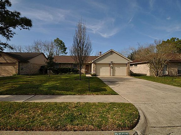 Great curb appeal and lot!