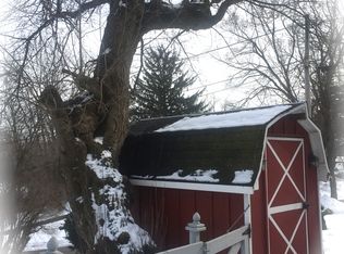 1510 Highland Ave, Hubertus, WI 53033