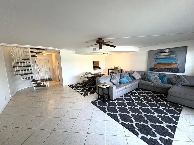 640 Tennis Club Dr #311 — Photo 2