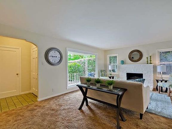 4th image of 350 Jeter St
