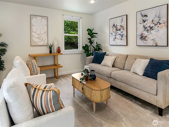 5th image of 13753 Ashworth Avenue N