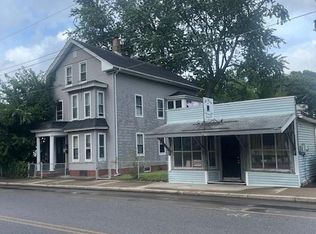 124 Providence St, Woonsocket, RI 02895