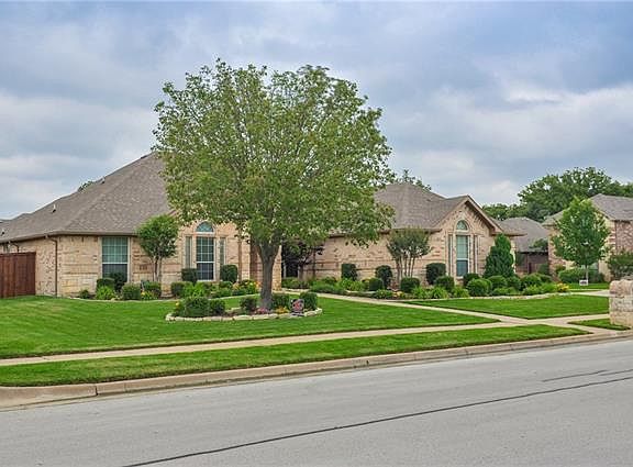 3rd image of 3801 Denise Ct