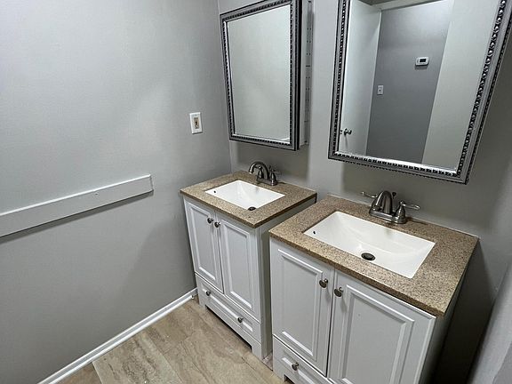 5th image of 360 Rosebud St