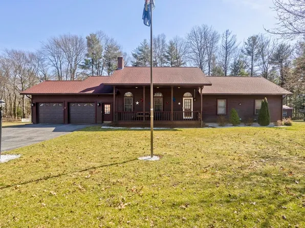 19 Chartier Dr, Belchertown, MA 01007