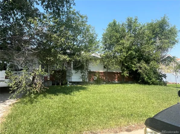 875 S 5th Avenue, Brighton, CO 80601