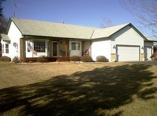 40894 Fenian Way, North Branch, MN 55056