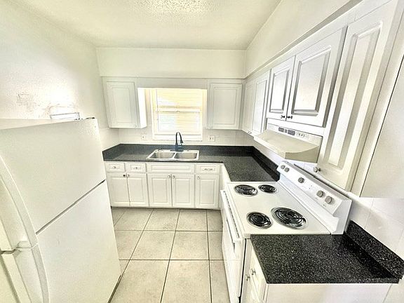 2nd image of 4750 40th Ave N APT 204