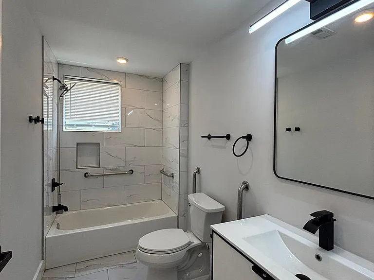 2326 N 9th St #101 — Photo 8