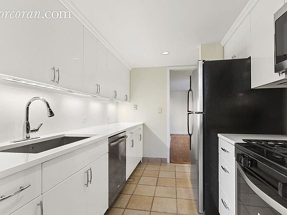 2nd image of 188 E 70th St APT 26A