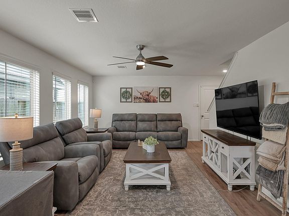 4th image of 2843 Via Augusta Dr