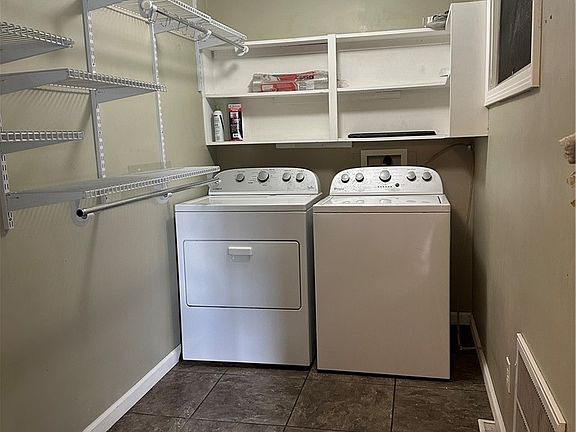 5th image of 306 W Washington St