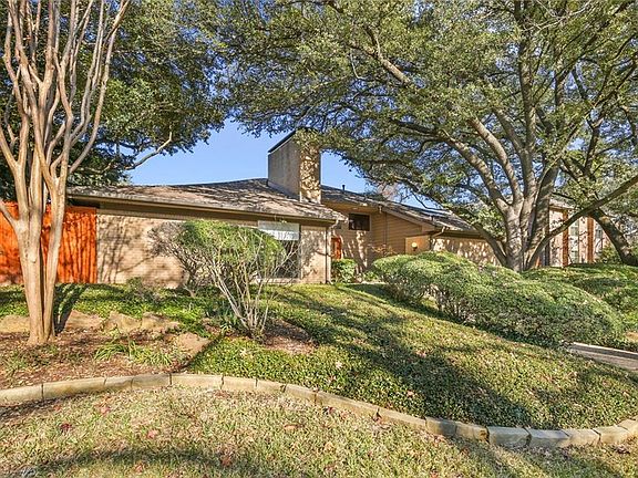 3rd image of 8924 Meadowknoll Dr
