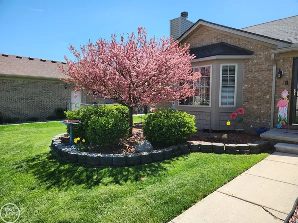 51673 Huntley Ave, New Baltimore, MI 48047