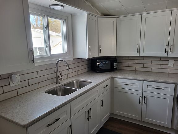 5th image of 10474 Rosaltha Dr