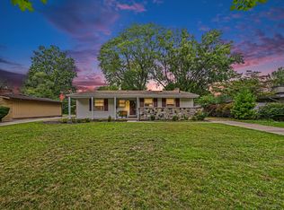 29567 Chelmsford Rd, Southfield, MI 48076