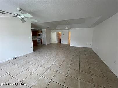 1st image of 828 Faull Dr APT A