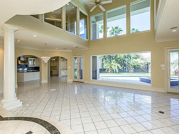 5th image of 3001 S Island Dr