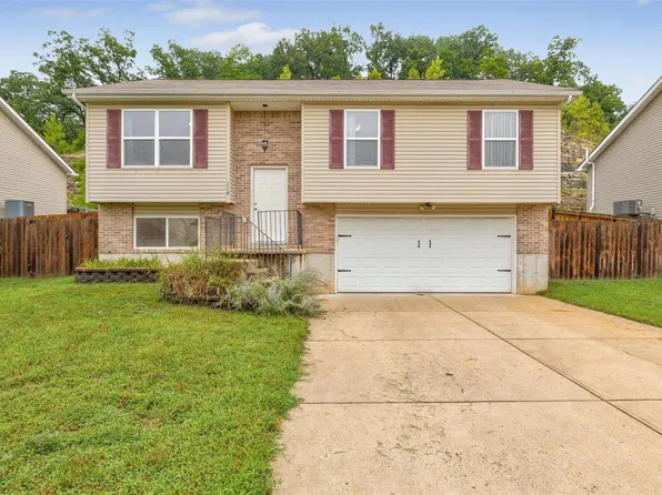 119 Country Club Parc Ct, Imperial, MO 63052