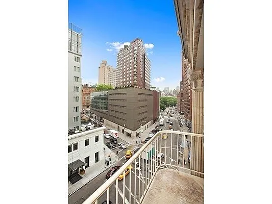 Rented by Mirador Real Estate | media 25