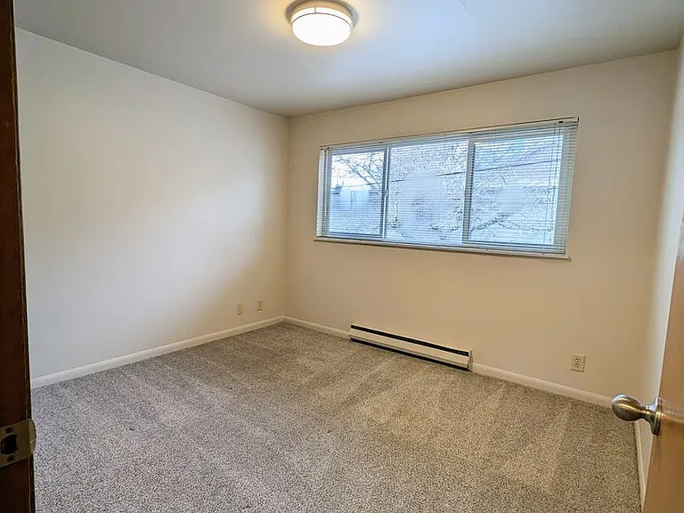 Welcome to Parkwood Apartments! — Photo 14