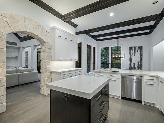 2nd image of 6644 Whispering Woods Ct
