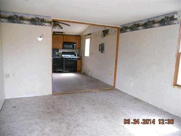 3rd image of 3010 S Alvord Blvd