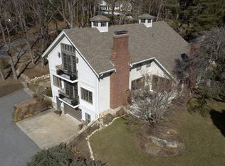 26 Neal Gate St, Scituate, MA 02066