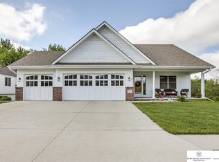 5013 Providence Rd, Council Bluffs, IA 51503