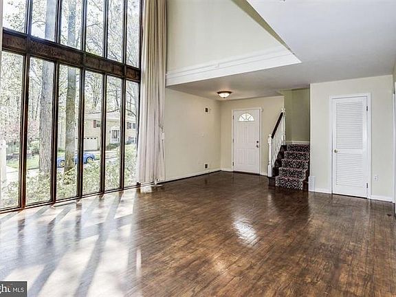 4th image of 16206 Dartmoor Dr