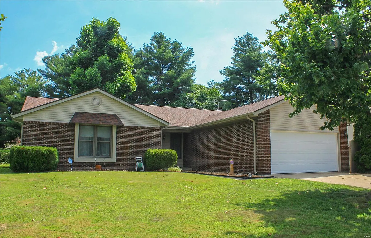 104 Red Pine Ave photo 1