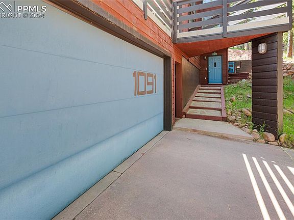 4th image of 1091 Paradise Valley Dr