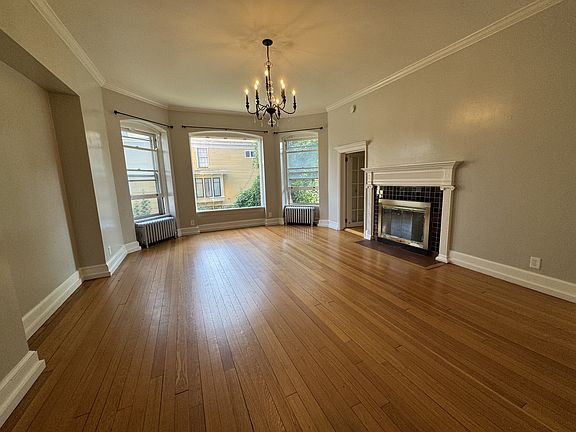 3rd image of 312 N Geneva St #11169756
