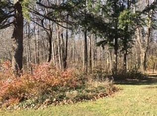 Paw Paw Lake Dr, Chagrin Falls, OH 44022