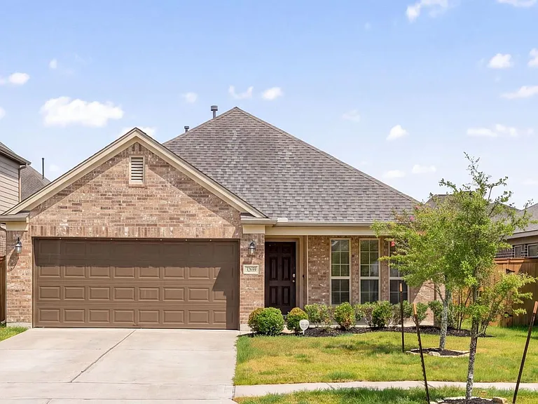 32659 Timber Point Dr — Photo 1