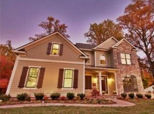 801 Cottage St SW, Vienna, VA 22180
