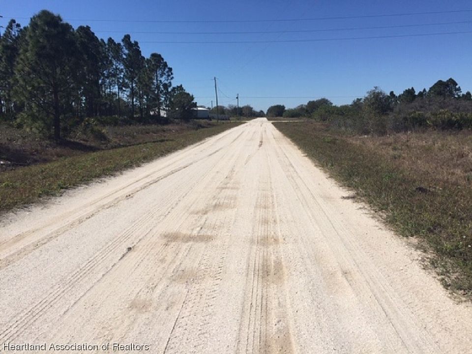 2nd image of 2345 W Shula Rd