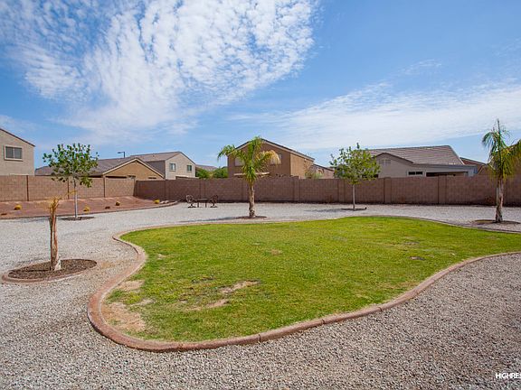 13,333 sq.ft. fully fenced