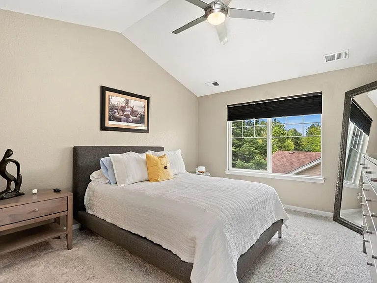 4635 Hahns Peak Dr #204 — Photo 19