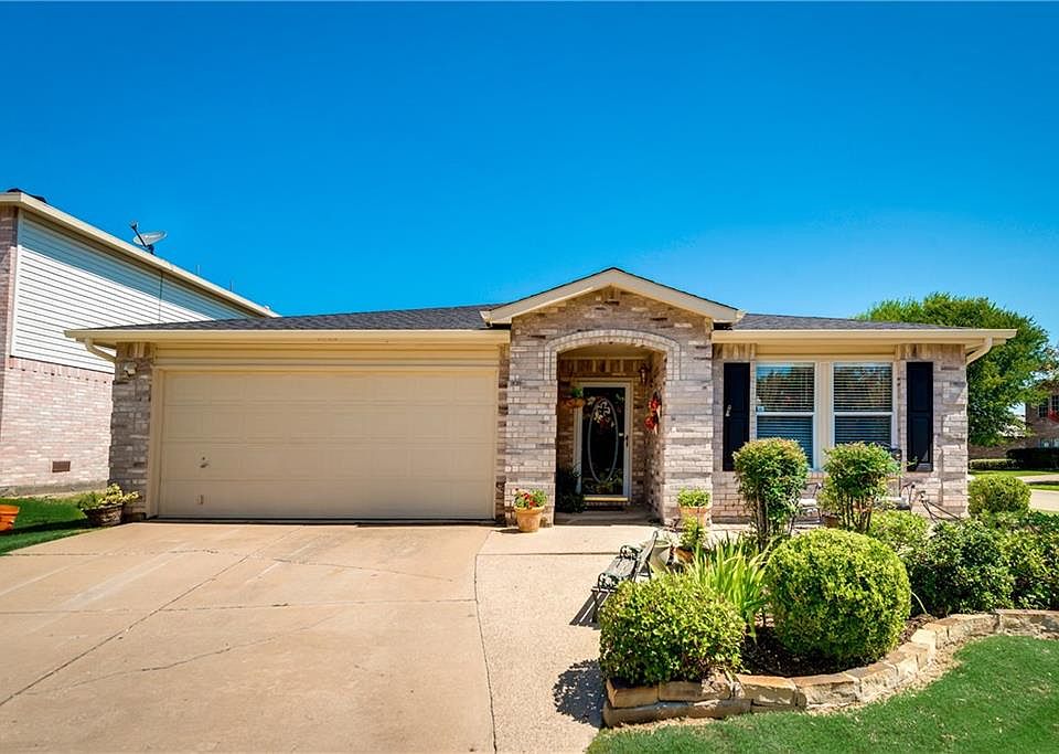 1st image of 4500 Green Meadow Dr