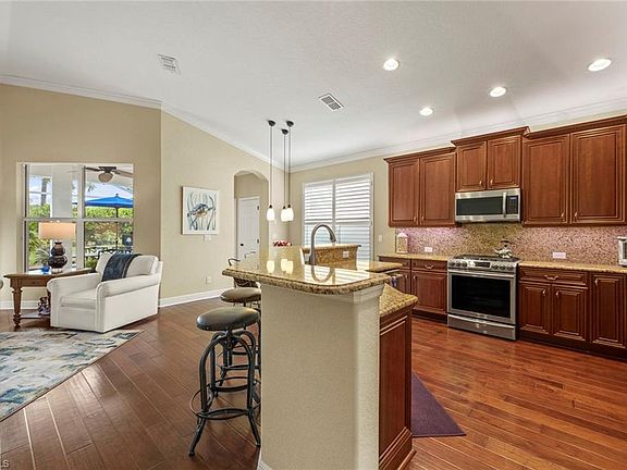 5th image of 9142 Astonia WAY