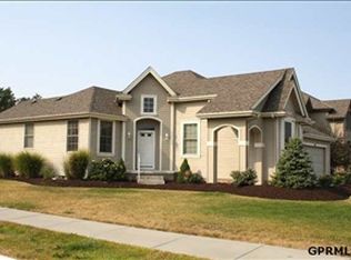 518 S 181st St, Elkhorn, NE 68022