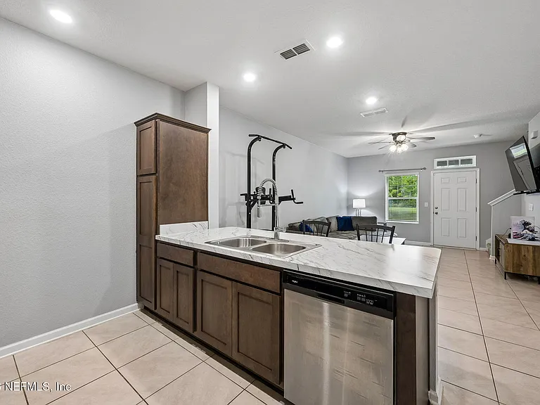 86440 Mainline Rd — Photo 8