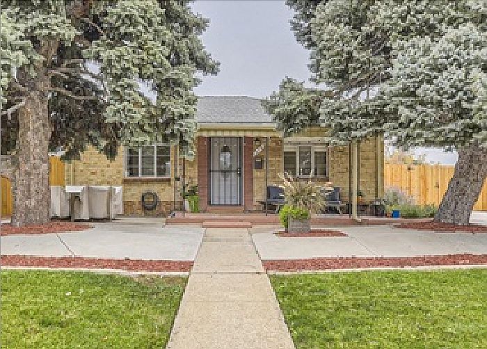 Front of House View