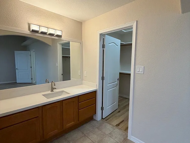 7718 E 26th Pl — Photo 18