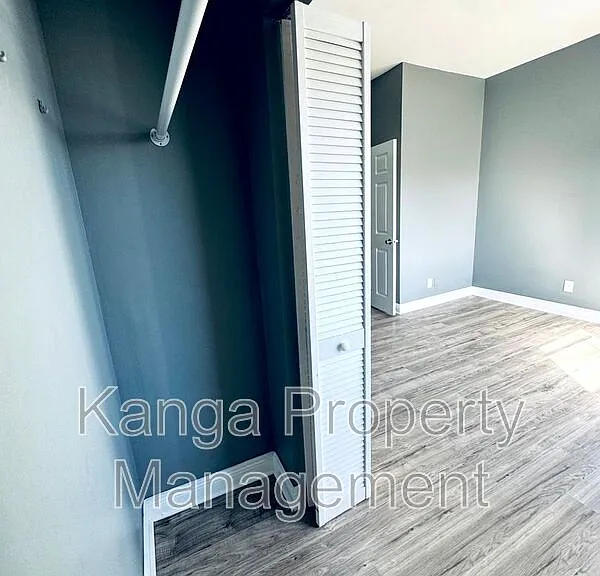 1401 Division Ave #203 — Photo 14
