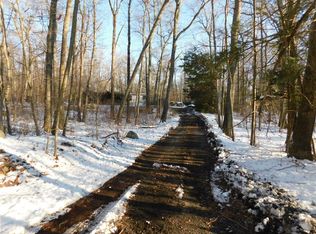 568 Main St, Hopkinton, RI 02833